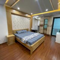 Cho thuê nhà Văn Cao full đồ, 4 ngủ khép kín, DT: 70m2.