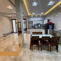 Cho thuê nhà Văn Cao full đồ, 4 ngủ khép kín, DT: 70m2.