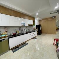 Nhà đẹp 4 tầng đường Hoàng Dư Khương, gần Nguyễn Hữu Thọ - Chỉ 8.5 tỷ - Diện tích 122.5m2 (5x24)
