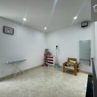 Nhà đẹp 4 tầng đường Hoàng Dư Khương, gần Nguyễn Hữu Thọ - Chỉ 8.5 tỷ - Diện tích 122.5m2 (5x24)
