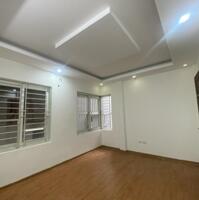 Cực hiếm. Bán nhà phố Định Công Thượng, Hoàng Mai. 39m2 x 4 Tầng. MT 4.3m.Ô TÔ. Hơn 8 Tỷ.