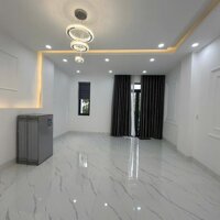 CHO THUÊ NHÀ TRỆT 2 LẦU MỚI ĐẸP KDC HỒNG LOAN GẦN BẾN XE MỚI CẦN THƠ