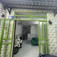 Nhà khu Dân Cư Đông Đúc, DTSD 42 m2, Đất  Thổ Cư 100%, Đức Hòa, Long An
