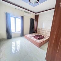 Cho thuê nhà mặt ngõ to phố Trung Lực