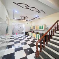 Cho thuê nhà mặt ngõ to phố Trung Lực