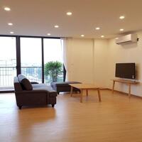 Cho thuê căn hộ 3 phòng ngủ rộng tới 150m2 tại An Dương Vương, Tây Hồ, đủ đồ đẹp, thoáng sáng