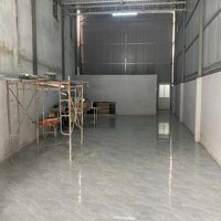 Bán gấp nhà kho 128mét đường đình phong phú