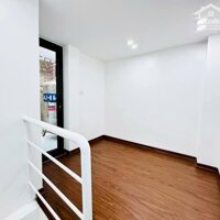 Nhà Đẹp Ở Luôn Đại La, Hai Bà Trưng 15m, 4 tầng, mt 3m, giá 2.98 tỷ.