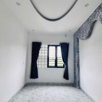 Bán nhà 2 tâng , mới và đẹp , thị trấn Diên Khánh - đường oto
