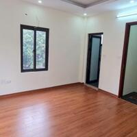 Bán nhà mặt phố Hạ Hồi, Tân Lập 32m2 x5 tầng. Cạnh Vinhomes Đan Phượng. Lô góc Ôtô vào nhà