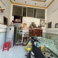 Nhà bán mặt tiền ô tô cạnh Lê Cơ, Kinh Dương Vương, 3 tầng, 32m2, chỉ 3.7 tỷ