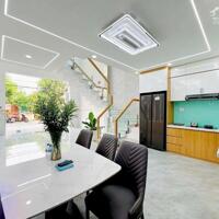 Nhà 5 tầng (5 x 12) MT đường số 395 Tân Thới Hiệp 21, Q12 (Ngay bệnh viện Q12)
