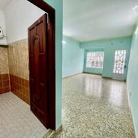 Nhà Hoàng Việt, P4, Tân Bình, DT 4 x 22, trệt 2 lầu, 4pn, 5wc, giá 25 tr