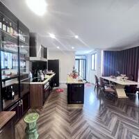 Toà nhà lô góc phố Thái Hà, Đống Đa diện 120m2, 6 tầng, thang máy, gara ô tô vừa ở vừa làm văn phòng