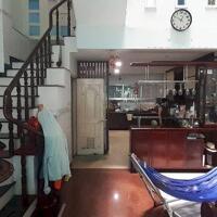 Bán biệt thự Quận 2 - 6 phòng ngủ - Đường ô tô tránh nhau