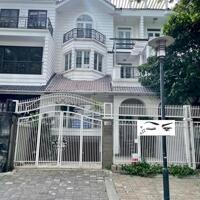 Cho thuê Biệt Thự 18D1 Nguyễn Hữu Cảnh, P22, Bình Thạnh, trệt, 2 lầu, DT 7x20 chỉ 90tr