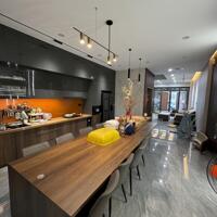 Nhà MT đường 8m, 3 tầng, Lê Văn Thịnh, khu phân lô,100m2, ngang 5m, 10,5ty