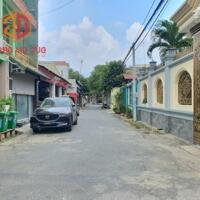 Bán lô góc 2 mặt tiền phường Trảng Dài gần siêu thị GO, 11x19 giá 9 tỷ, full thổ cư