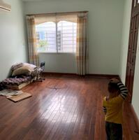 Cho thuê nhà riêng ngõ Hồ Sen