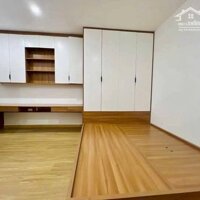 Nhà Đẹp Ở Luôn Tôn Đức Thắng, Đống Đa 110m, giá 3.35 tỷ.