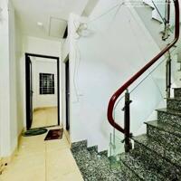 Bán nhà phố Trần Thái Tông, quận Cầu Giấy  5 tầng, mặt tiền 3.8m, diện tích 38m2