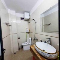 Bán nhà phân lô Chùa Láng, Đống Đa, view hồ, kinh doanh, 65mxt6, 33 tỷ, 0985696268