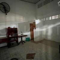 Cho thuê kho xưởng 330m² mặt tiền ngang 15m thuộc P. Hưng Lợi, Q. Ninh Kiều, TP. Cần Thơ, thuê 15 triệu/ tháng