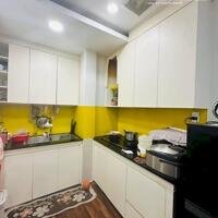 Nhà Hẻm Ôtô Cách Mạng Tháng 8 Phường 12 Quận 10.