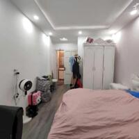 Văn Cao, ngõ nông, cách ô tô 10m, quận Ba đình, 30m2, 5 tầng, nhỉnh 7 tỷ
