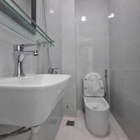 BÁN NHÀ BÁN NHÀ CMT8 HẺM KIA MORNING THÔNG CMT8 - DIỆN TÍCH 40M2 THỰC TẾ ĐANG SỬ DỤNG 44M2 - NHÀ 3 TẦNG MỚI VÀO Ở NGAY - 7.2 TỶ