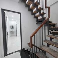 BÁN NHÀ BÁN NHÀ CMT8 HẺM KIA MORNING THÔNG CMT8 - DIỆN TÍCH 40M2 THỰC TẾ ĐANG SỬ DỤNG 44M2 - NHÀ 3 TẦNG MỚI VÀO Ở NGAY - 7.2 TỶ