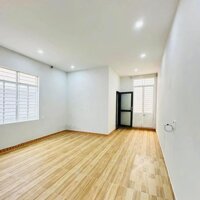 Cho thuê nhà 2.5 tầng đường Lý Tự Trọng - Chỉ 20 triệu/tháng - Diện tích 90m2 (ngang 5m). DTSD 250m2