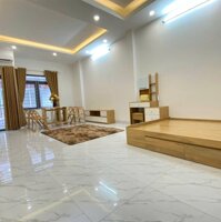 NHÀ ĐẸP Ở NGAY _ MỄ TRÌ THƯỢNG _ NAM TỪ LIÊM  DT: 39/50m2, 6 Tầng Thang Máy  MT: 4m, Giá: 11.9 Tỷ { có ra lộc )