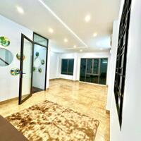 Toà nhà căn góc kinh doanh nhỏ 43m2 6 tầng 12.6 tỷ phố Quan Nhân-Vũ Trọng Phụng-Q.Thanh Xuân.
