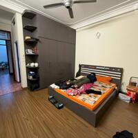 Bán Nhà Phố Vương Thừa Vũ, 40m²x5 Tầng, Ngõ Nông, Gần Ô Tô, Thoáng Sáng, Giá Chỉ 7.3 Tỷ