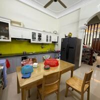 Bán Nhà Phố Vương Thừa Vũ, 40m²x5 Tầng, Ngõ Nông, Gần Ô Tô, Thoáng Sáng, Giá Chỉ 7.3 Tỷ