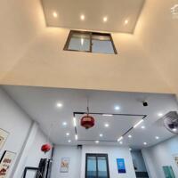 Top tòa nhà 12 căn hộ dịch vụ 1 trệt 5 lầu Sư Vạn Hạnh Quận 10 TP.HCM