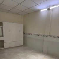 Nhà mới rất đẹp 1 trệt 1 lầu 4mx14,5m có 3PN sân cổng rào tân thới hiệp 21 metro