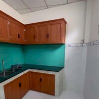 Nhà mới rất đẹp 1 trệt 1 lầu 4mx14,5m có 3PN sân cổng rào tân thới hiệp 21 metro