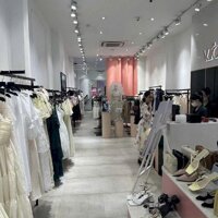 Cho thuê nhà mặt tiền 26 Nguyễn Trãi, Phường Thành, Quận 1. Trệt, 3 Lầu, DT 4x20 chỉ 130tr