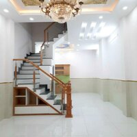 Nhà 4,5×13,5 đúc 3 lầu đường Kinh Dương Vương (gần Bến xe miền tây)