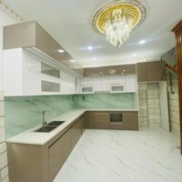 Bình Tân, Nhà 4 tâng 68m2, Ngang 5.5m, ô tô, giá rẻ