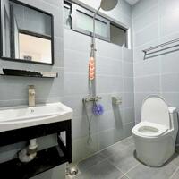 Căn Studio cửa sổ Full