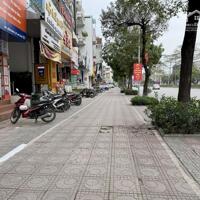 Chính chủ bán 147m2 nhà cấp 4 mặt phố Ngô Gia Tự. Hai mặt phố, phù hợp các lĩnh vực KD