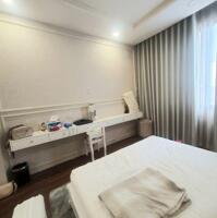 Gấp bán nhà  đất, gần mặt tiền gần Chợ Bến Thành Quận 1 TPHCM, giá  dưới 17 tỷ