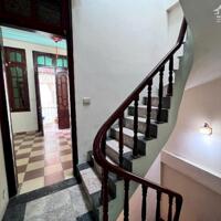 Bán nhà 50m2 chỉ 7.x tỷ phố Vĩnh Phúc, Ba Đình, 30m ra oto tránh, Mặt tiền rộng, 2 thoáng, Ngõ thông, Nhà đẹp ở luôn