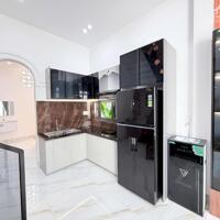 Nhà 2 tầng sân vườn đẹp kiệt sát oto Phạm Nhữ Tăng