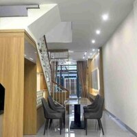 Cần bán nhà 2 tầng kiệt oto Hoàng Văn Thái, Liên Chiểu, giá sập hầm chỉ hơn 3 tỷ.