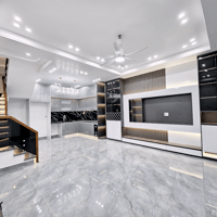 Bán nhà Thiên Lôi 50m2 x 4 tầng. 4PN, 3 Vs sau nhà mặt đường. dãy 7 căn còn 2