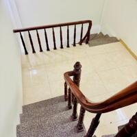 Bán gấp nhà Phùng Khoang, Nam Từ Liêm, 6 phòng cho thuê, ngõ rộng, rất gần ô tô tránh